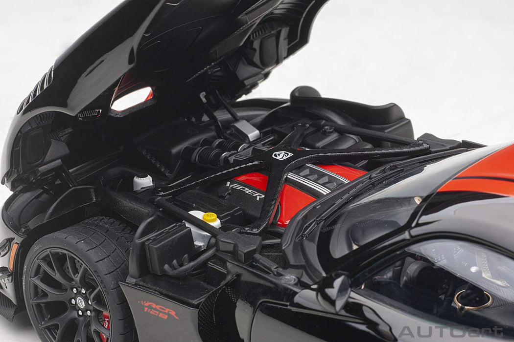 Autoart 1/18 Dodge Viper ACR Black/Red 71732