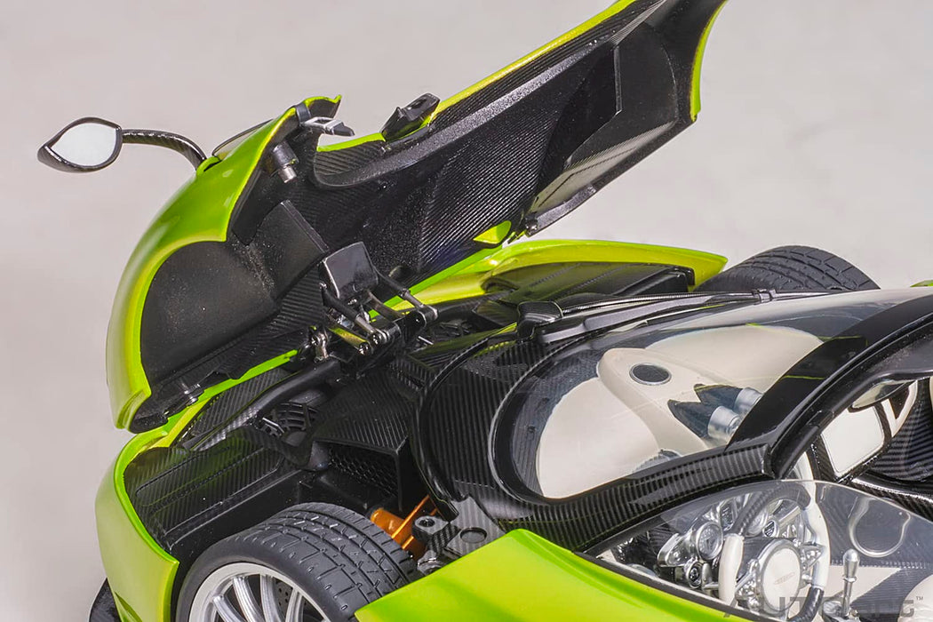 Autoart 1/18 帕加尼 Huayra Roadster 78288 淺綠色