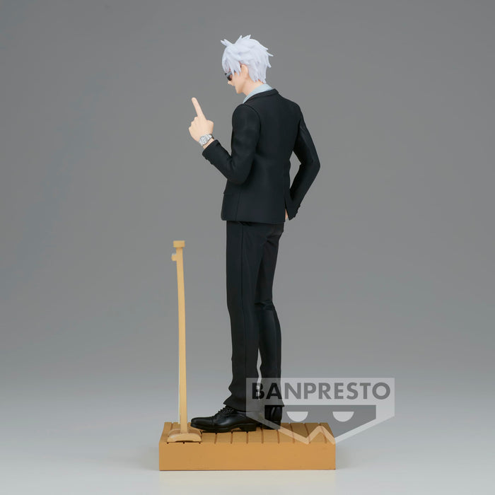 Banpresto Jujutsu Kaisen Satoru Gojo Suit Version Diorama Figure