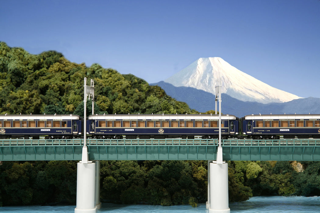 加藤東方快車 1988 年 N 軌 6 節車廂套裝 10-562 鐵路客運模型