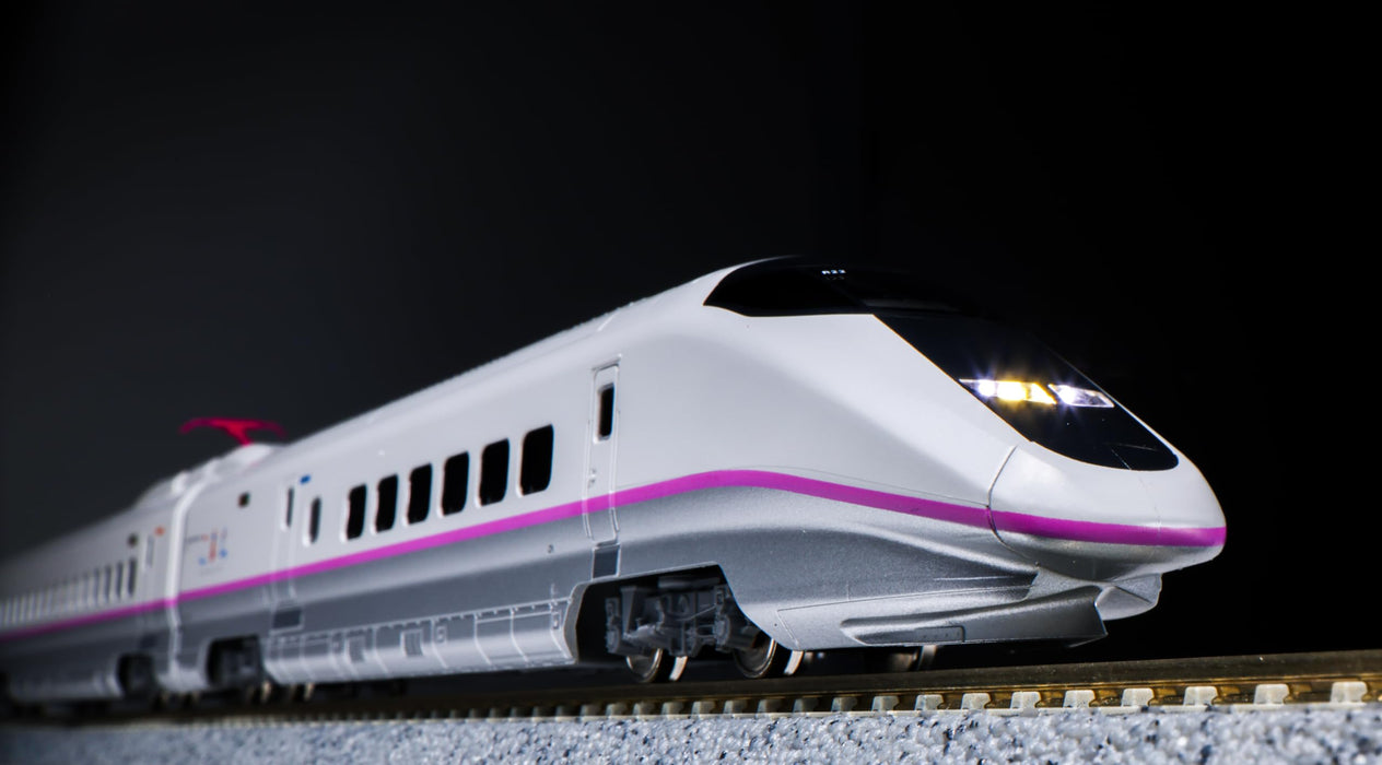 Kato E3 Series Akita Shinkansen Komachi N Gauge 6 Car 10-221 Red Railway Model Train