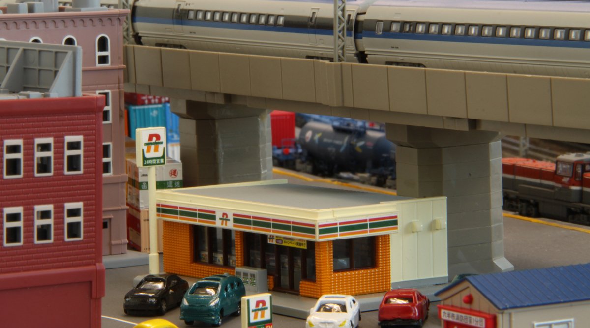 Rokuhan Z Gauge S049-1 橙色便利商店模型（Rokuhan）