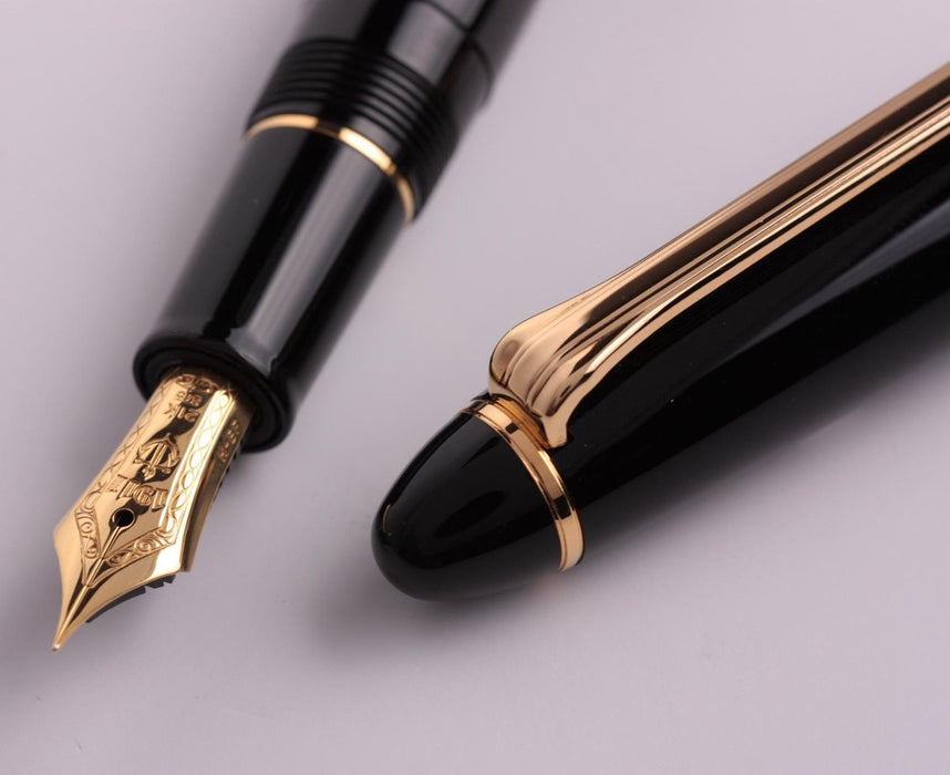 Sailor Fountain Pen 1911 Large Black GT with Medium Fine 21K Gold Point