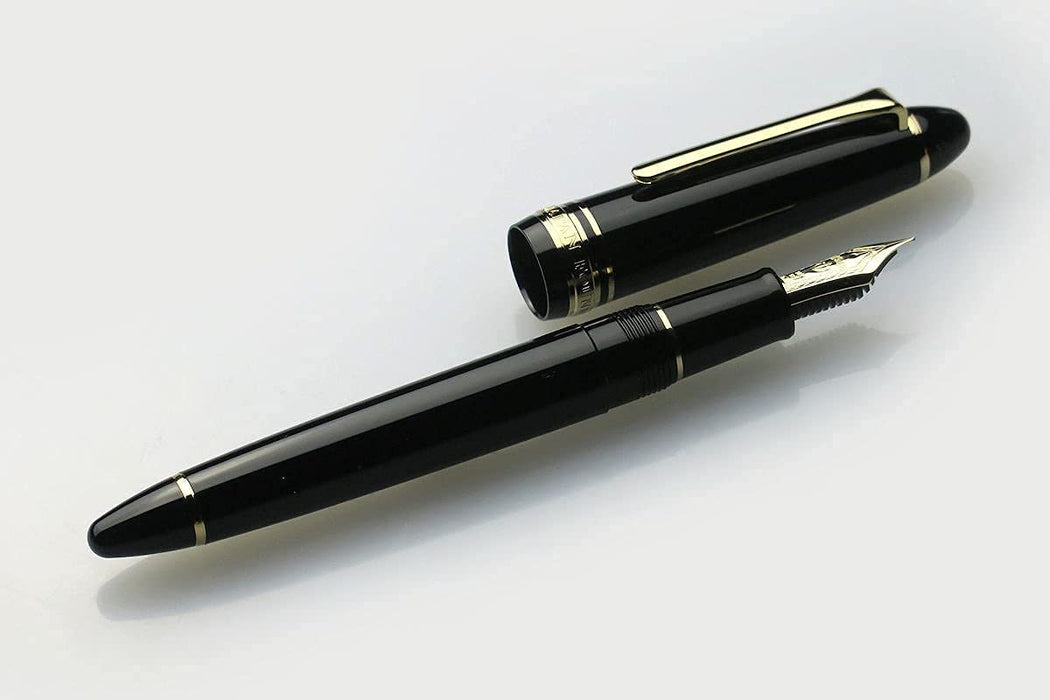 Sailor Fountain Pen Bold Black with Light Gold Trim 11-1038-620